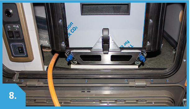 Connecting orange hose to hob