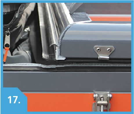 Rear bed panel closed